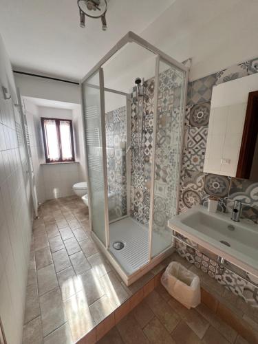Un baño de Guerrin Meschino