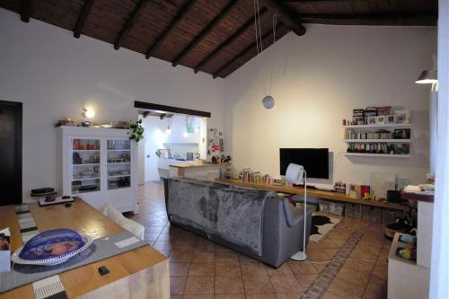 Η κουζίνα ή μικρή κουζίνα στο La Casa di Tore