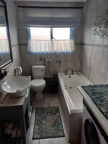 Ένα μπάνιο στο Peace Haven Trappie huis