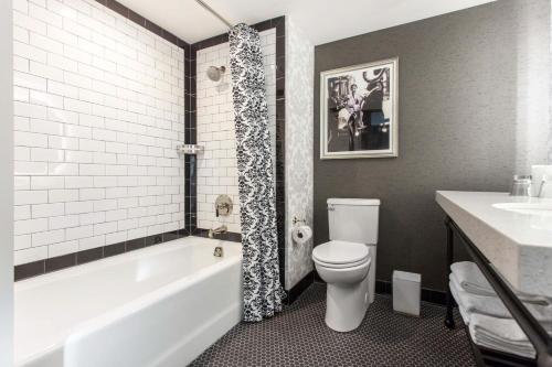 Cambria Hotel New Orleans Downtown Warehouse District Image