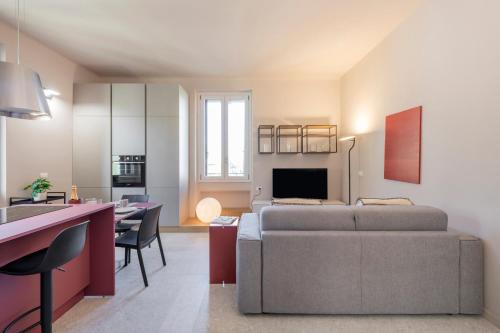 Laurana, 6 Ampio e luminoso appartamento per 6