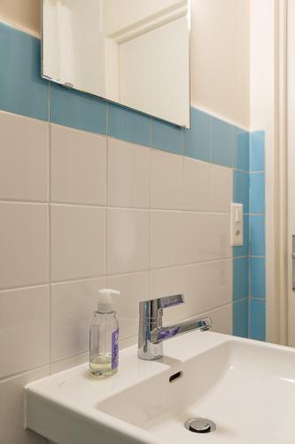 Foto Stylish Lakeside Studio 5