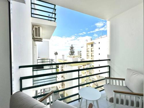 Apt GH - 50 meters from beach