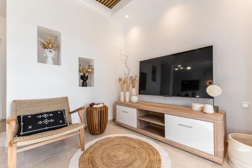 Η κουζίνα ή μικρή κουζίνα στο AVAS PALM Villas
