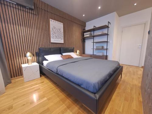 Design Apartment with Panoramic Views