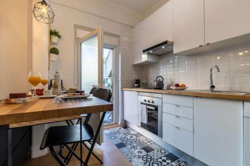 Amazing Studio with Terrace and AC