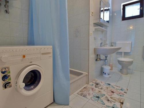 Kúpeľňa v ubytovaní Apartments Ivans