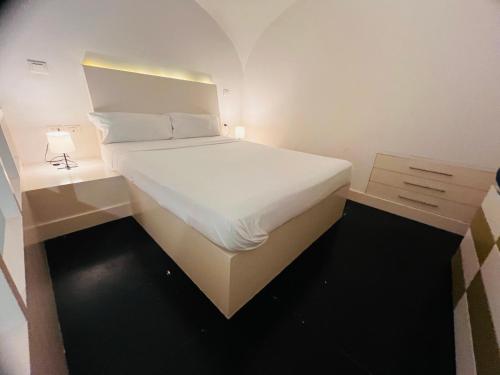 Parthenope Home