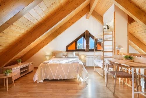 Φωτογραφία από το άλμπουμ του Apartamento A10 de Formigal, 7 PERSONAS Y GARAJE σε Escarrilla