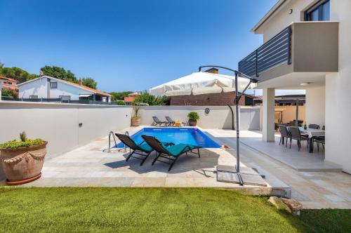 Villa Tena with Private Swimming Pool