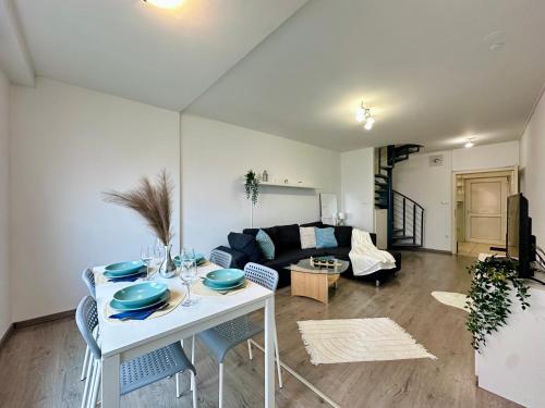 FREE PARKING - Stargate Budapest