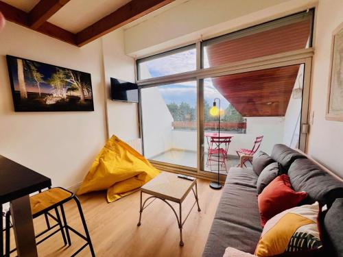 Appartement rénové 3P - Piscine & Tennis, proche plage - FR-1-478-302