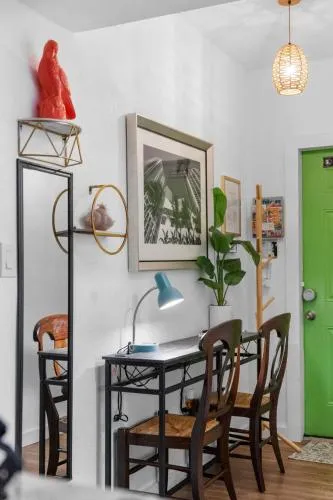 Stunning Little Havana Close to Airport, Calle Ocho, Brickell, Cruises,Wynwood and the Beaches - Free Parking photo 58