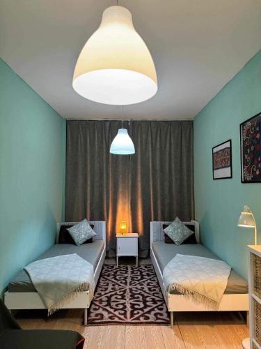 Nomad Airport B&B