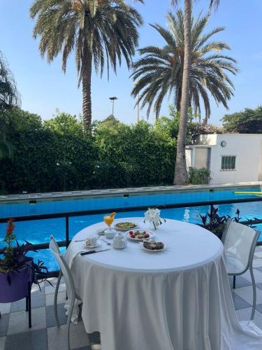 Πισίνα στο ή κοντά στο Maison d'hôtes villa Anna Dakar