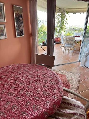 Photo de la galerie de l'établissement Superbe Appartement, proche de Cannes, à Grasse