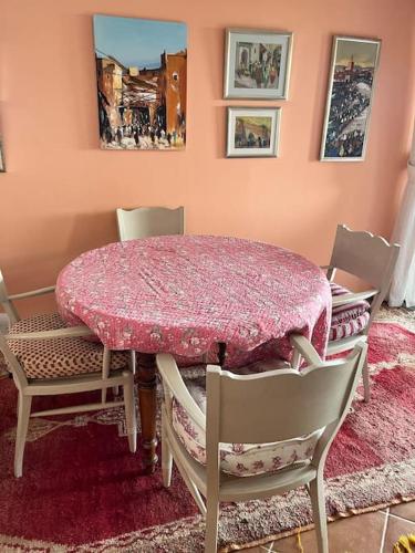 Photo de la galerie de l'établissement Superbe Appartement, proche de Cannes, à Grasse