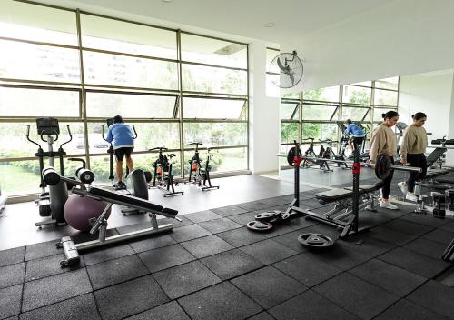 Gimnasio o equipamiento deportivo en Departamento en Las Condes Premium Parque Arauco con Aire Acondicionado