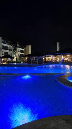 Bazén v ubytování Mediterranée Residence Cobertura Duplex com jacuzzi nebo v jeho okolí