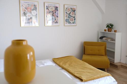 NOOR - Quiet City Retreat & Free Parking