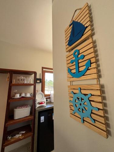 TatajubaにあるPortal Tatajuba Brasilの錨壁画