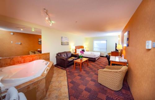 Posezení v ubytování Service Plus Inns and Suites Calgary