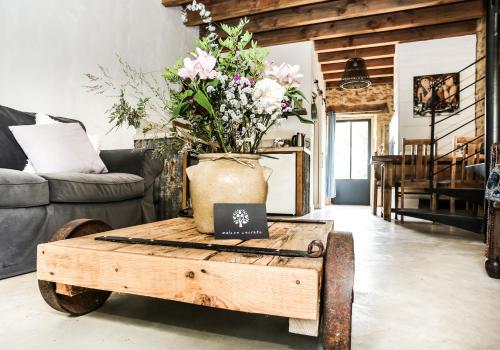 Photo de la galerie de l'établissement Maison Secrete Apartment 3, à Marsalès