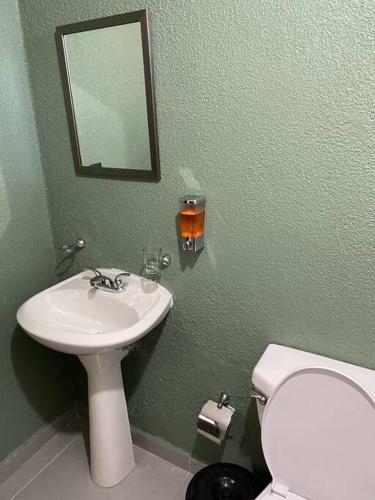 Ένα μπάνιο στο Casa Céntrica & pet friendly