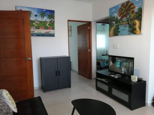 Rincón de Tranquilidad में टेलीविजन और/या मनोरंजन केंद्र