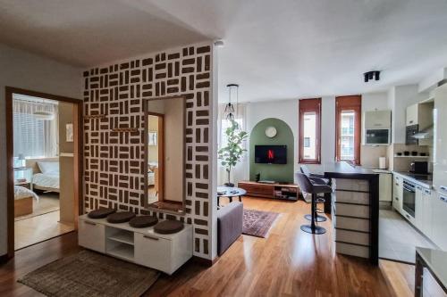 Boho Stylish AP - Private Garage 1133 Budapest, Pannónia utca 72 kép - 3