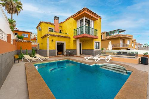 Chalet Chayofa - 3 bedroom house with pool