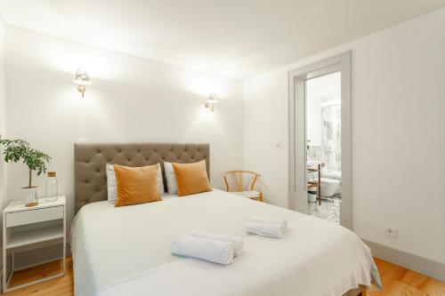 T2 Apartment in the Historic Center of Downtown Lisbon