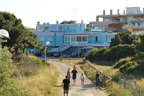 Huéspedes de Hotel-Residence-b&b Le Dune beach service included