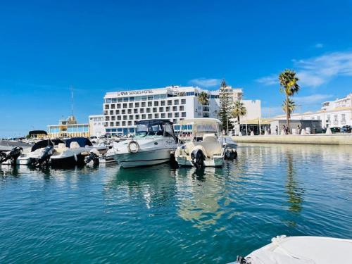 Faro Ria Formosa Twin at city center