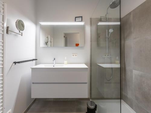 Koupelna v ubytování Newly built flat near the city centre