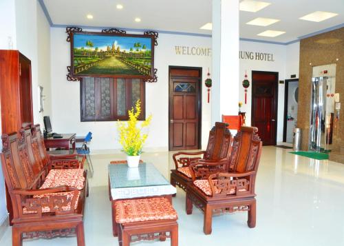 Khu vực ghế ngồi tại Du Hung 1 Hotel