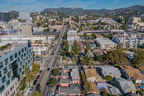an aerial view of a city with buildings at Rock n Roll by AvantStay Vibey 2BDR in Prime Hollywood Steps to Attractions in Los Angeles