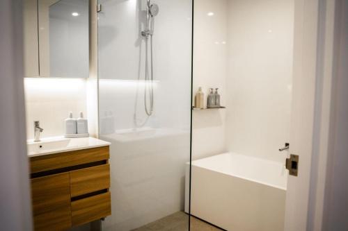 Ένα μπάνιο στο Happy Hour by Experience Jervis Bay