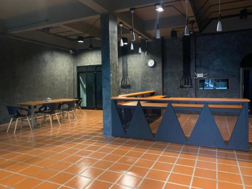 Εστιατόριο ή άλλο μέρος για φαγητό στο Baanpru daily room