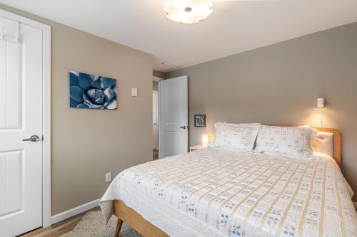 Katil atau katil-katil dalam bilik di Harrington Hideaway by AvantStay Beach Access