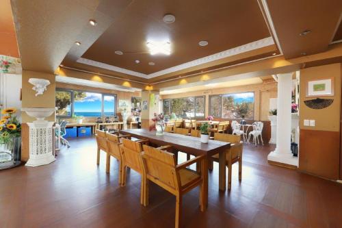 Εστιατόριο ή άλλο μέρος για φαγητό στο Gangneung Undukmaru Pension
