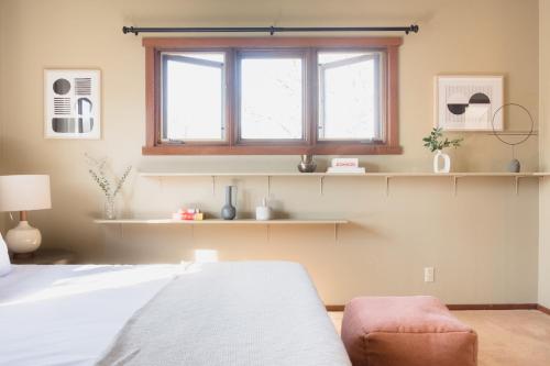 a bedroom with a bed and a window at Gable by AvantStay Beautiful 3.5 Acre Oasis w Gorgeous Views Pool Hot Tub in Santa Rosa