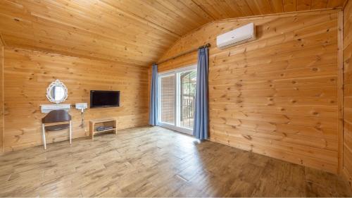 TV a/nebo společenská místnost v ubytování gapyeong tori spa pension