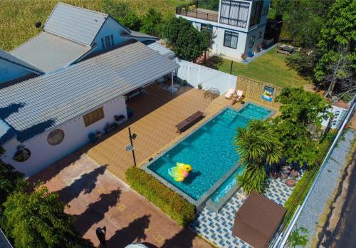 Piscina en o cerca de BanMoomJan Pool villa Khao Yai KP