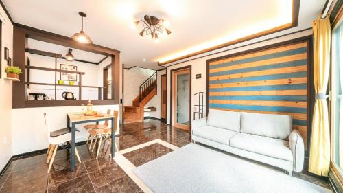 Χώρος καθιστικού στο HongCheon Casa Pellis Pet Private Pesion