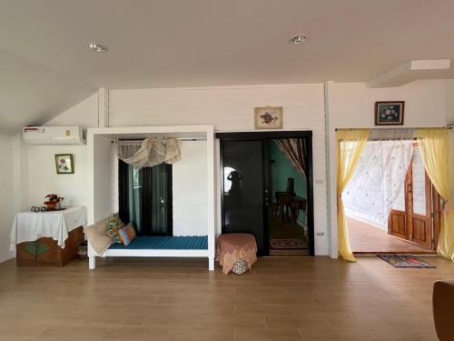 Imagen de la galería de BanMoomJan Pool villa Khao Yai KP, en Ban Tha Maprang