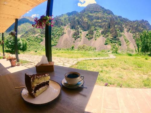 Naktsmītnes Hotel Arevi Yeghegis pilsētā Yeghegis fotogalerijas attēls