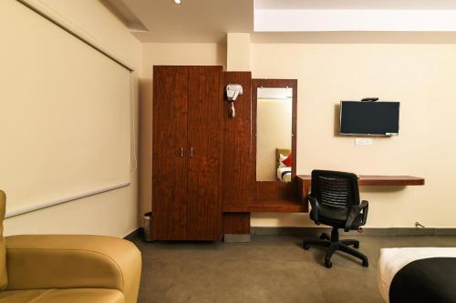 TV/Unterhaltungsangebot in der Unterkunft FabHotel Siddarth Grand