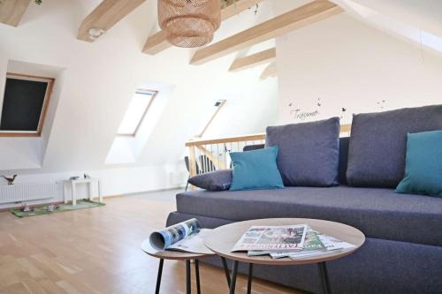 geräumige Dachgeschoßwohnung