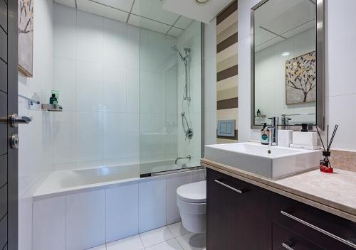 Bagno di Luxurious 2-bedroom Apartment in Downtown with Burj Khalifa View